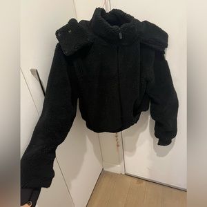 Alo Black Foxy Sherpa jacket